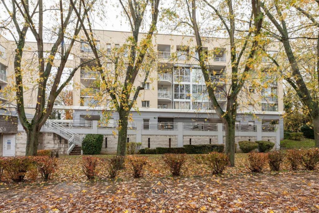 Appartement Proche De Disneyland Bmyguest Торси Екстериор снимка